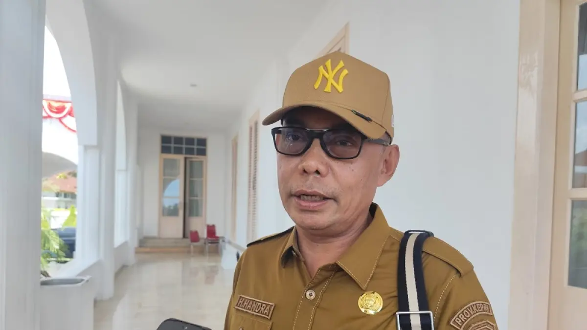 Kepala DPMPTSP Kepri, Hasfarizal Handra. F. Mohamad Ismail/Batam Pos