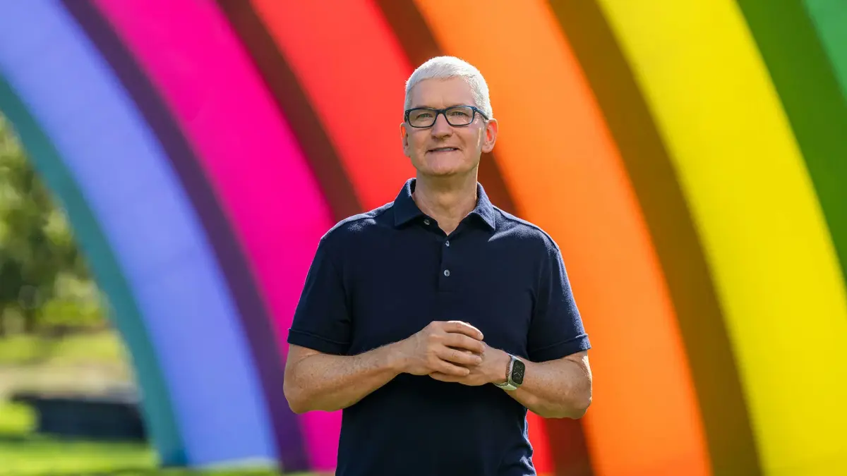 Tim Cook ungkap Apple akan menaikkan harga produknya. (x.com/appltrack)