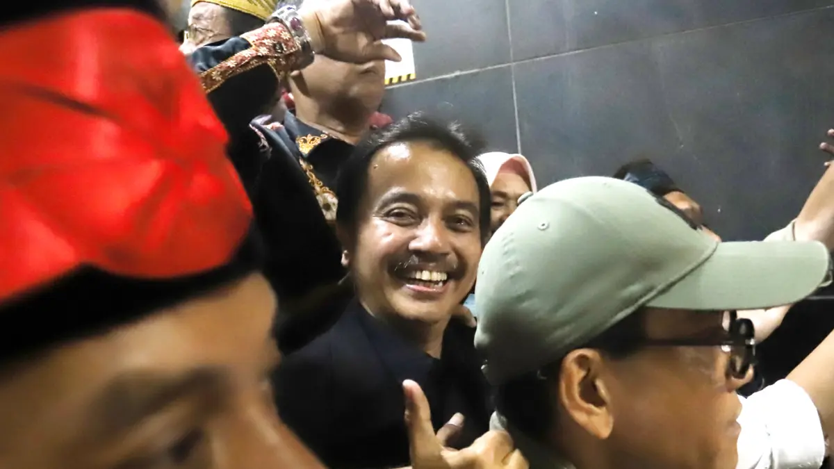Pakar telematika Roy Suryo sebagai tersangka dalam kasus dugaan tudingan ijazah palsu Presiden ke-7 Indonesia Joko Widodo. (Dery Ridwansah/ JawaPos.com)