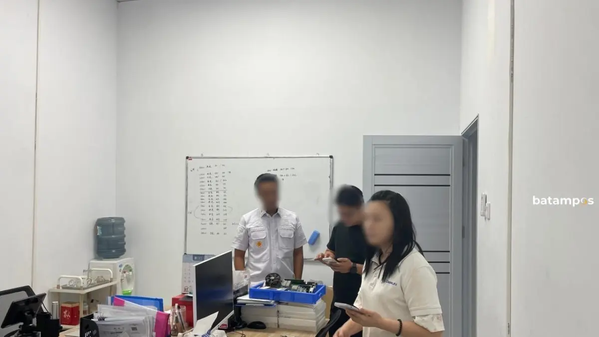 Ilustrasi: Imigrasi Batam memantau kepatuhan izin tinggal Warga Negara Asing (WNA) di kawasan industri Batam, beberapa waktu lalu.