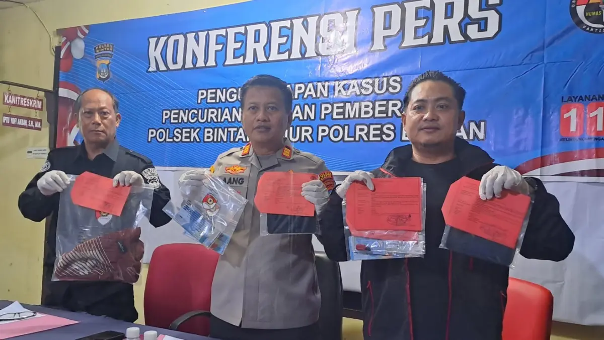Barang bukti kasus pencurian AC Outdoor di Jalan Musi, yang berhasil disita polisi. F.Slamet Nofasusanto/Batam Pos