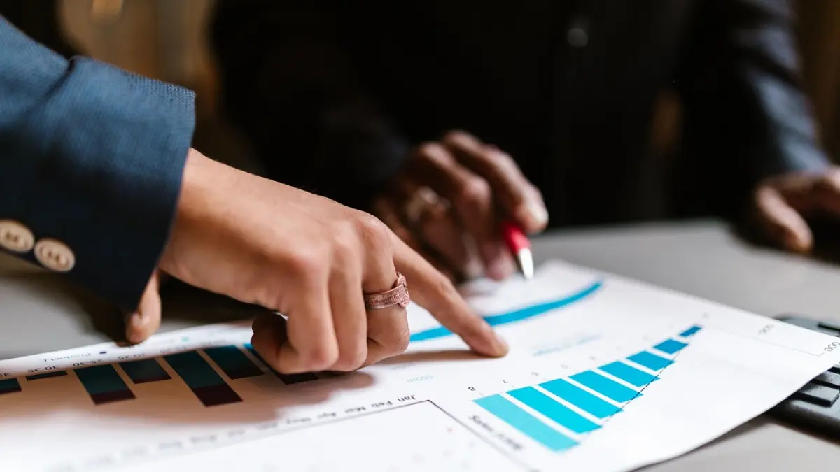 Ilustrasi investor mengelola portofolio investasi melalui reksadana di tengah perubahan kondisi ekonomi global. (Istimewa)