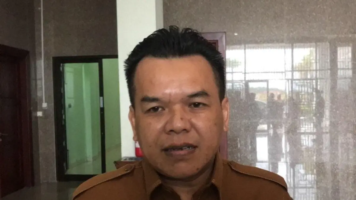 Kepala Bagian Umum dan Humas Protokol Setwan DPRD Kepri, Isnaini Bayu Wibowo. F. Mohamad Ismail/Batam Pos