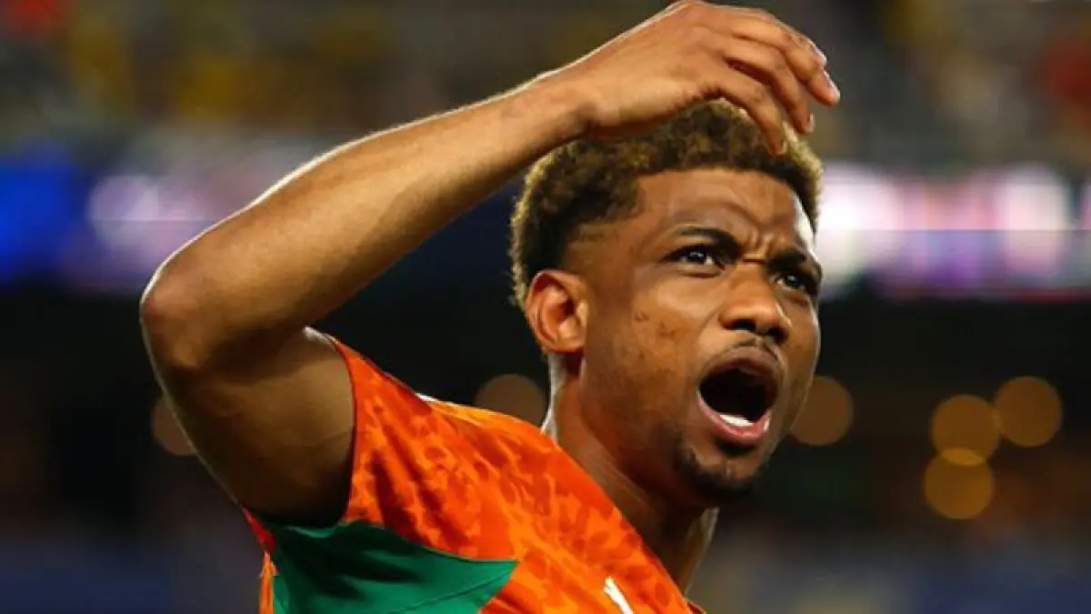 Pemain timnas Pantai Gading Ahmad Diallo bereaksi saat laga babak 32 besar Piala Dunia kontra Norewgia di Stadion AT&T, Arlington, Selasa waktu setempat. Norwegia menang dengan skor 2-1 (X/FabrizioRomano)