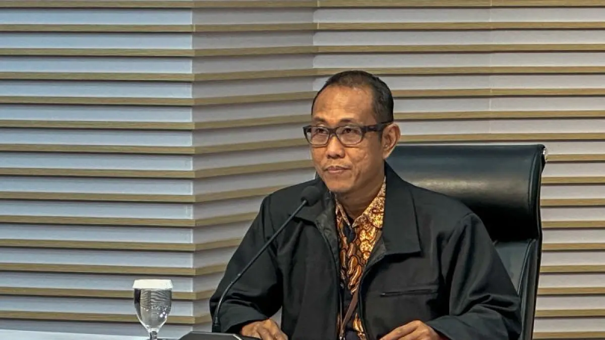 Pelaksana Tugas Direktur Penyidikan Komisi Pemberantasan Korupsi Achmad Taufik Husein memberikan keterangan di Gedung Merah Putih KPK, Jakarta, Jumat (3/7/2026). (ANTARA/Rio Feisal)