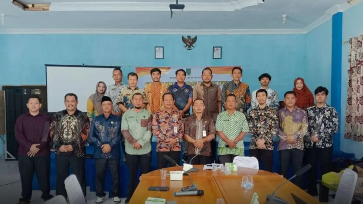 Kegiatan Forum Konsultasi Publik Dinas Tenaga Kerja dan Transmigrasi (Disnakertrans) Kabupaten Natuna, Ranai, Kamis (9/7). F. untuk Batam Pos