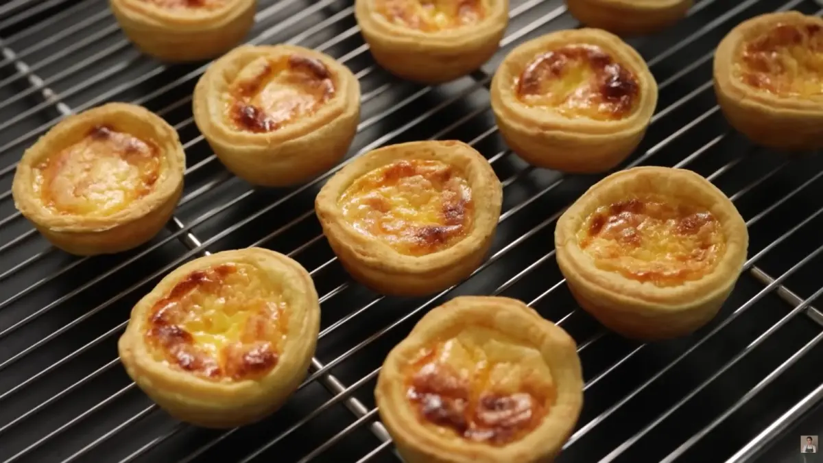 Portuguese egg tart. (youtube.com/@devinahermawan)