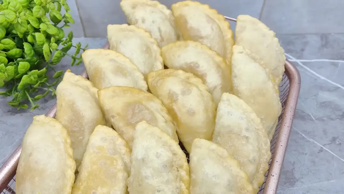 Cireng. (youtube.com/@crcook6871)