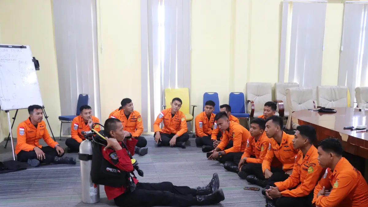 Simulasi Satuan Pencarian dan Pertolongan di Ranai, Selasa (14/7). F. untuk Batam Pos.