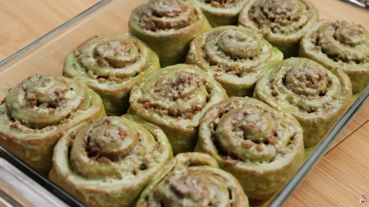 Cinnamon Roll. (youtube.com/@devinahermawan)