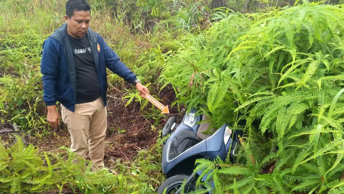 Polisi melakukan olah TKP kasus penganiayaan yang dialami karyawati restauran di Lagoi, baru-baru ini. F.Kiriman Wisuda untuk Batam Pos