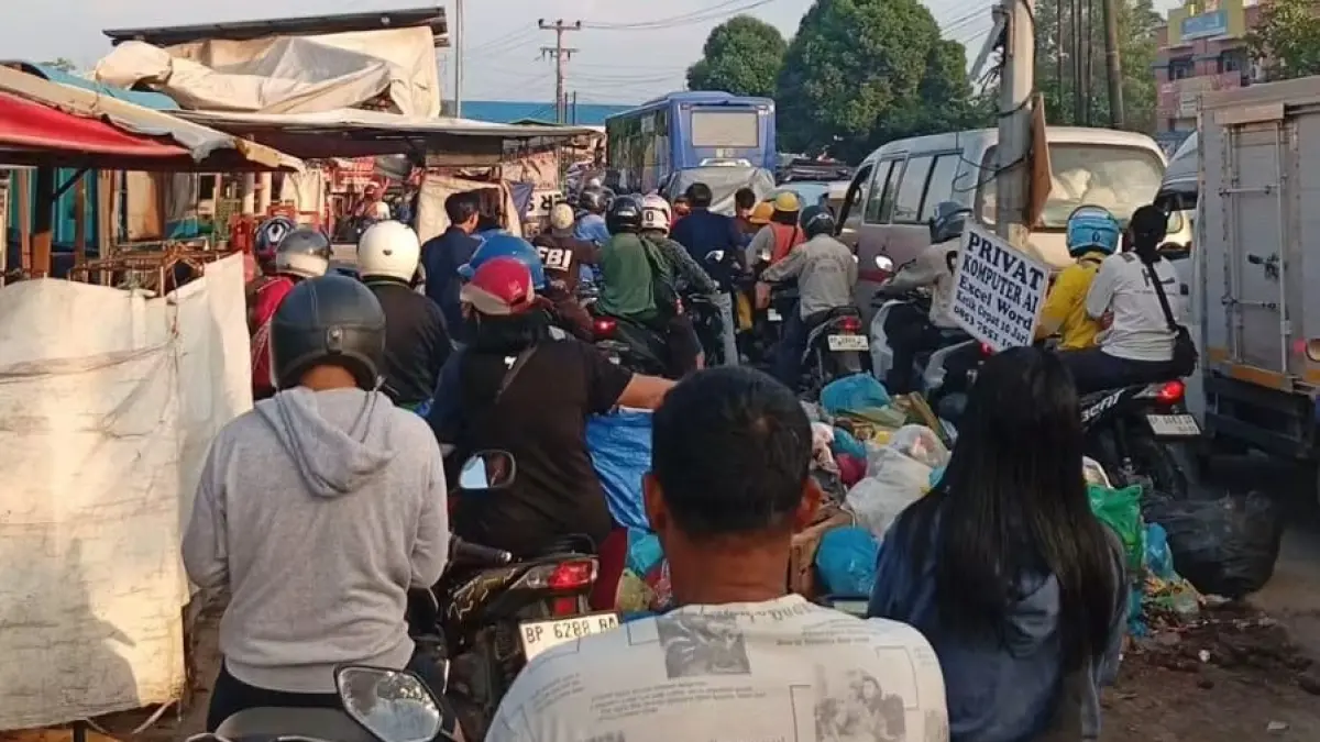 Situasi kemacetan jalan Marina City saat jam sibuk. F. Istimewa 
