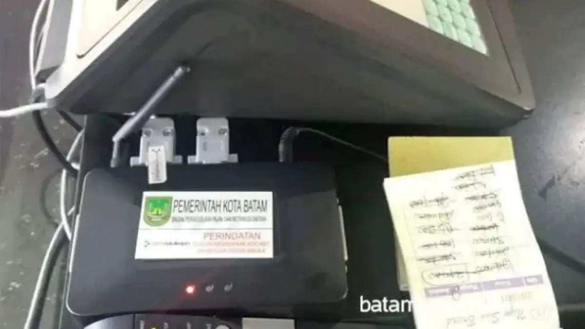 Tapping Box yang dipasang di kasir salah satu restoran di Batam.