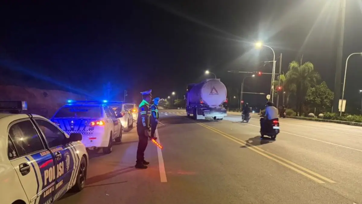 Illustrasi - Satlantas Polresta Barelang saat patroli malam di lokasi rawa balap liat di Batam, Kepri (21/7/2026). (ANTARA/HO-Polresta Barelang)