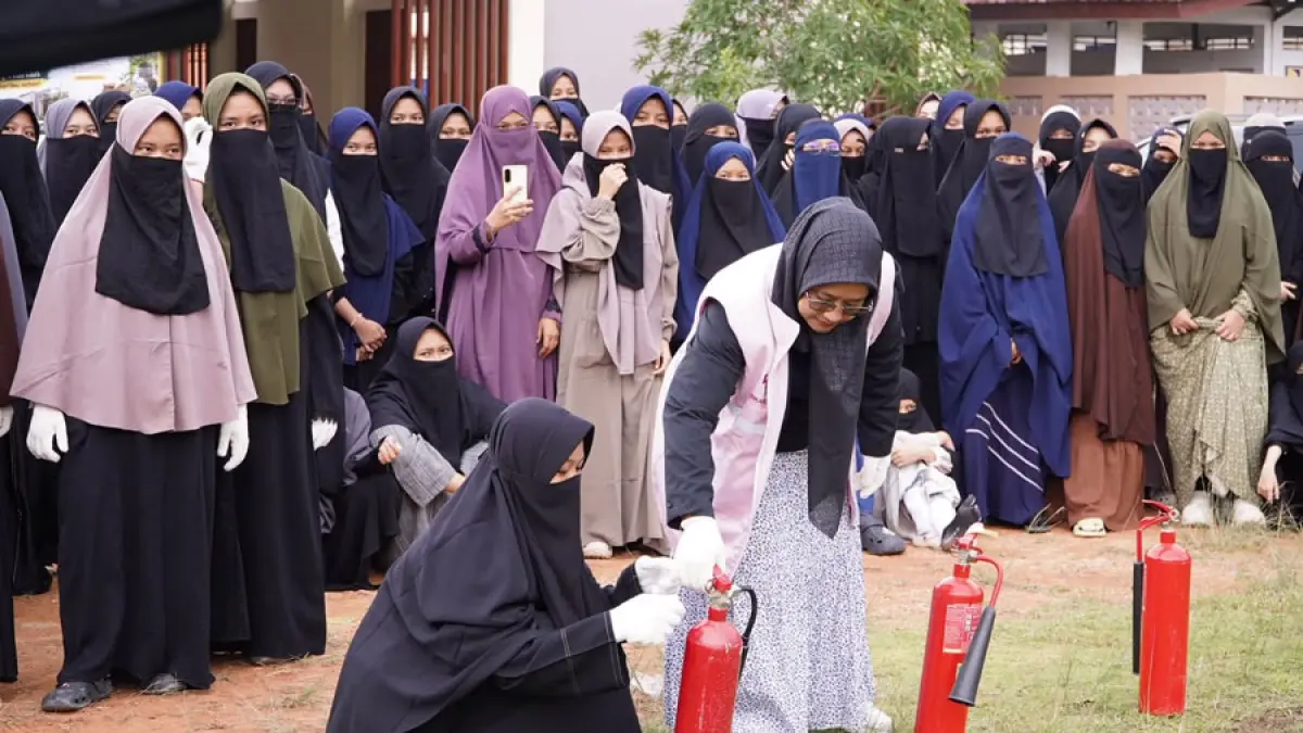 Ratusan santri Pondok Pesantren Islam Terpadu (PPIT) Imam Syafi