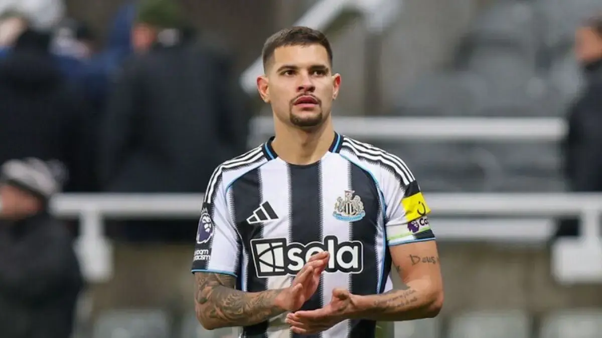 Newcastle United berpotensi kehilangan kapten tim Bruno Guimaraes setelah Eddie Howe mundur. Arsenal dikabarkan siap mengajukan tawaran besar untuk memboyong gelandang timnas Brasil tersebut. (Instagram @brunoguimaraes)