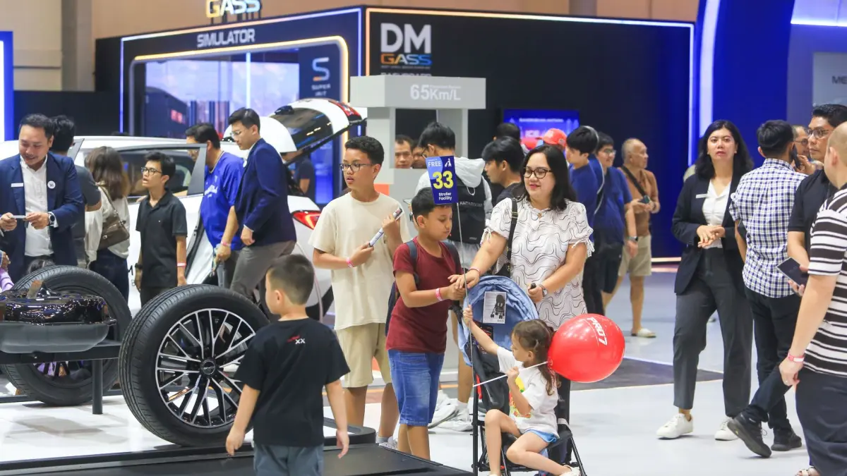 pengunjung GAIKINDO Indonesia International Auto Show (GIIAS) 2026.