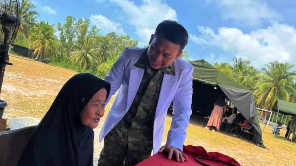  Kegiatan bakti kesehatan bagi masyarakat Kampung Kebun Nyiur, Kecamatan Dabo Singkep yang dilaksanakan oleh TNI di Kabupaten Lingga, Kepulauan Riau (Kepri), Rabu (5/8/2026). ANTARA/Angiela)\
