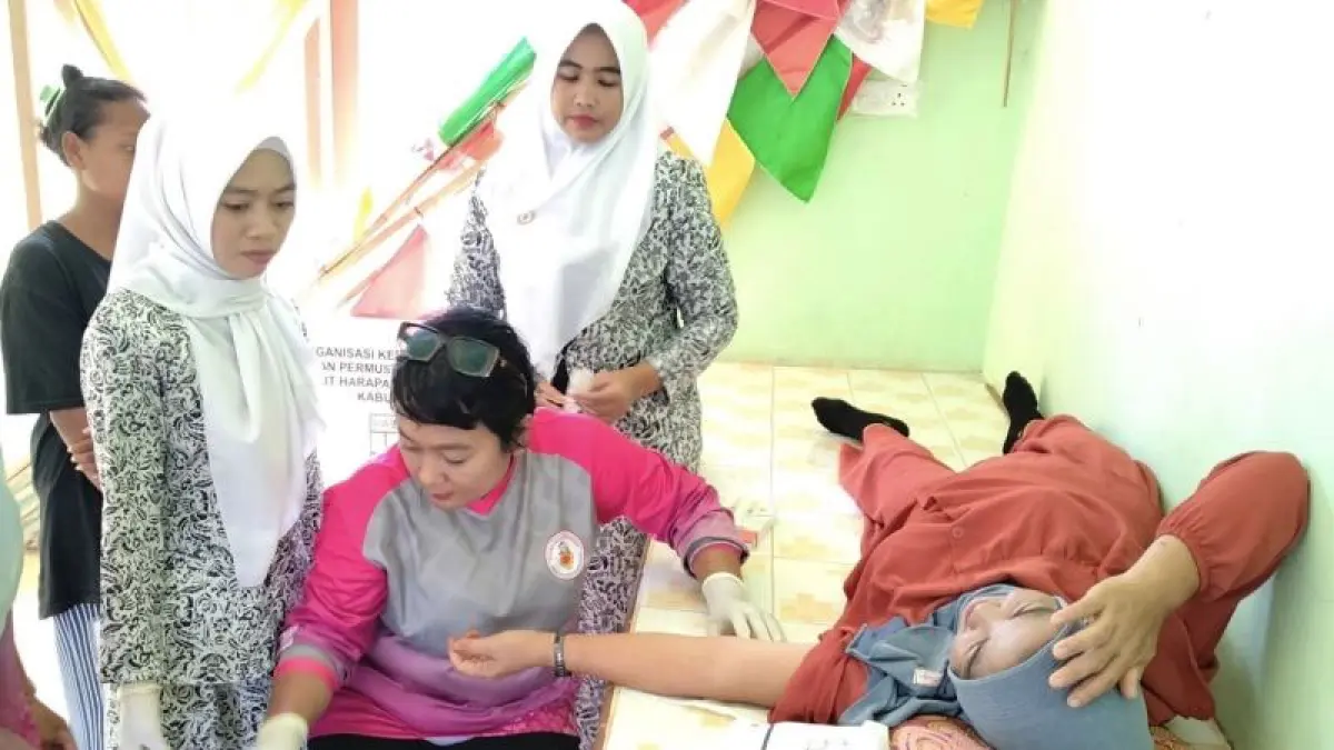 Pelayanan KB untuk akseptor baru maupun akseptor aktif yang dilaksanakan oleh tenaga kerja medis dan bidan di Kepri. F. BKKBN Kepri 