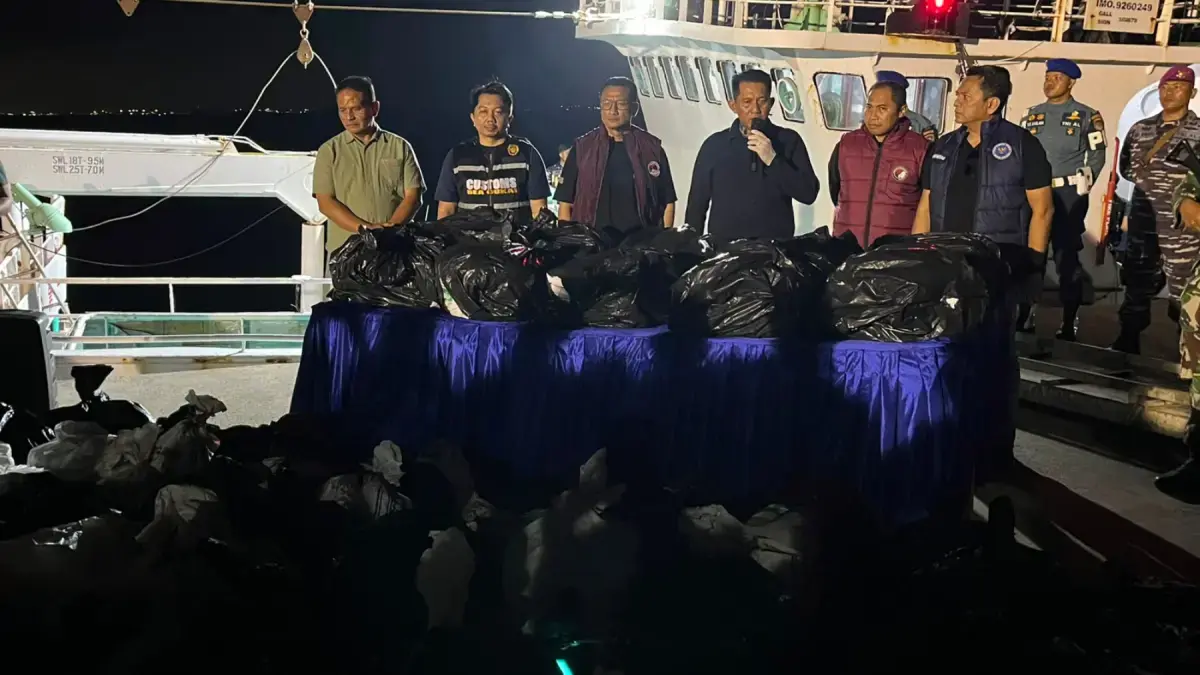 Tim gabungan menggagalkan penyelundupan sekitar 1,3 ton Ketamine Hydrochloride (Ketamine HCL) yang disembunyikan di dalam kompartemen lambung kapal MV King Sun saat di perairan kawasan Berakit, Pulau Bintan (Istimewa)