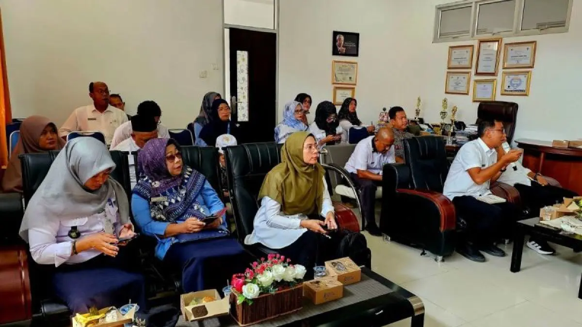 Sosialisasi penonaktifan kepesertaan JKN PBI Pemda kepada lurah di Kantor Dinkes Natuna, Kepri di Natuna, Rabu (12/8/2026). ANTARA/Muhamad Nurman