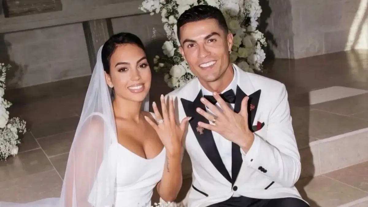 Georgina Rodriguez dan Cristiano Ronaldo Instagram @liveherewego)