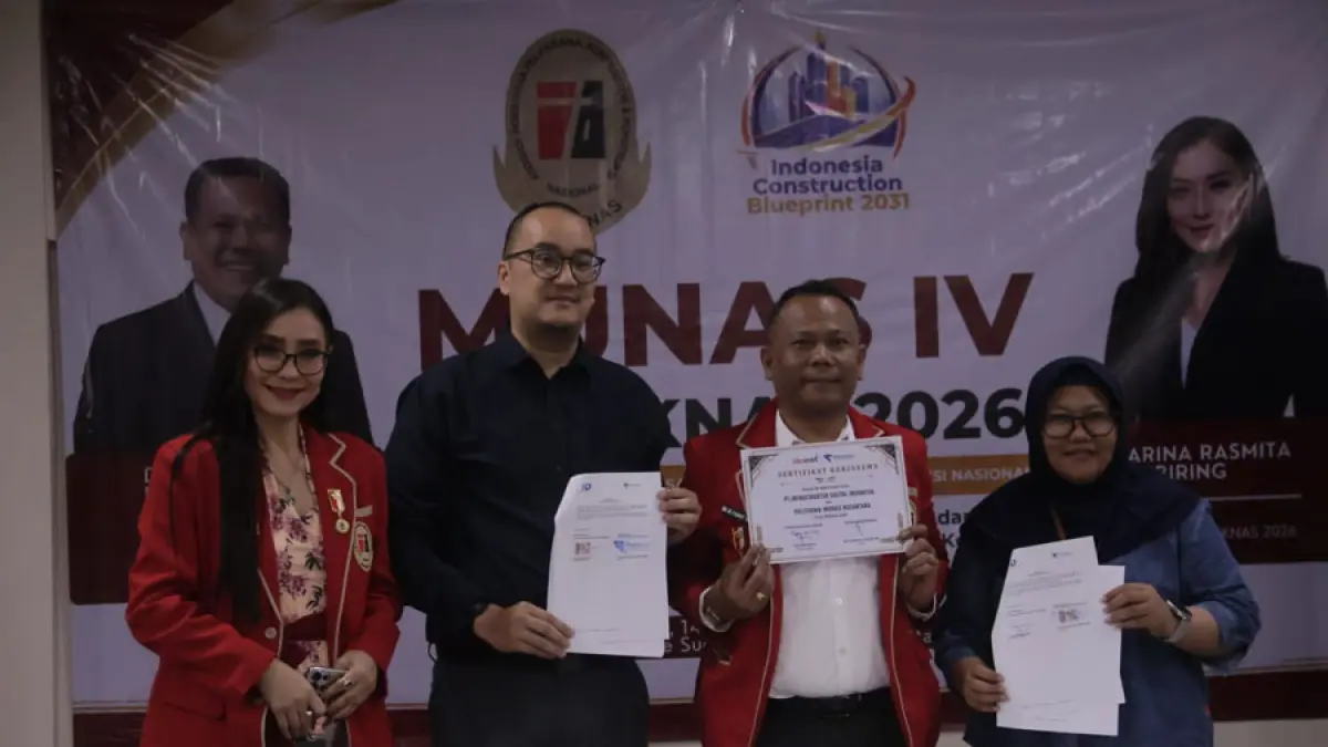 Fandy Ipod (2 dari kanan) terpilih secara aklamasi sebagai Ketua Umum APPEKNAS periode 2026–2031 pada Musyawarah Nasional (Munas) IV APPEKNAS di Hotel Shankee Sudirman, Jakarta Selatan, Jumat (14/8/2026). F. istimewa