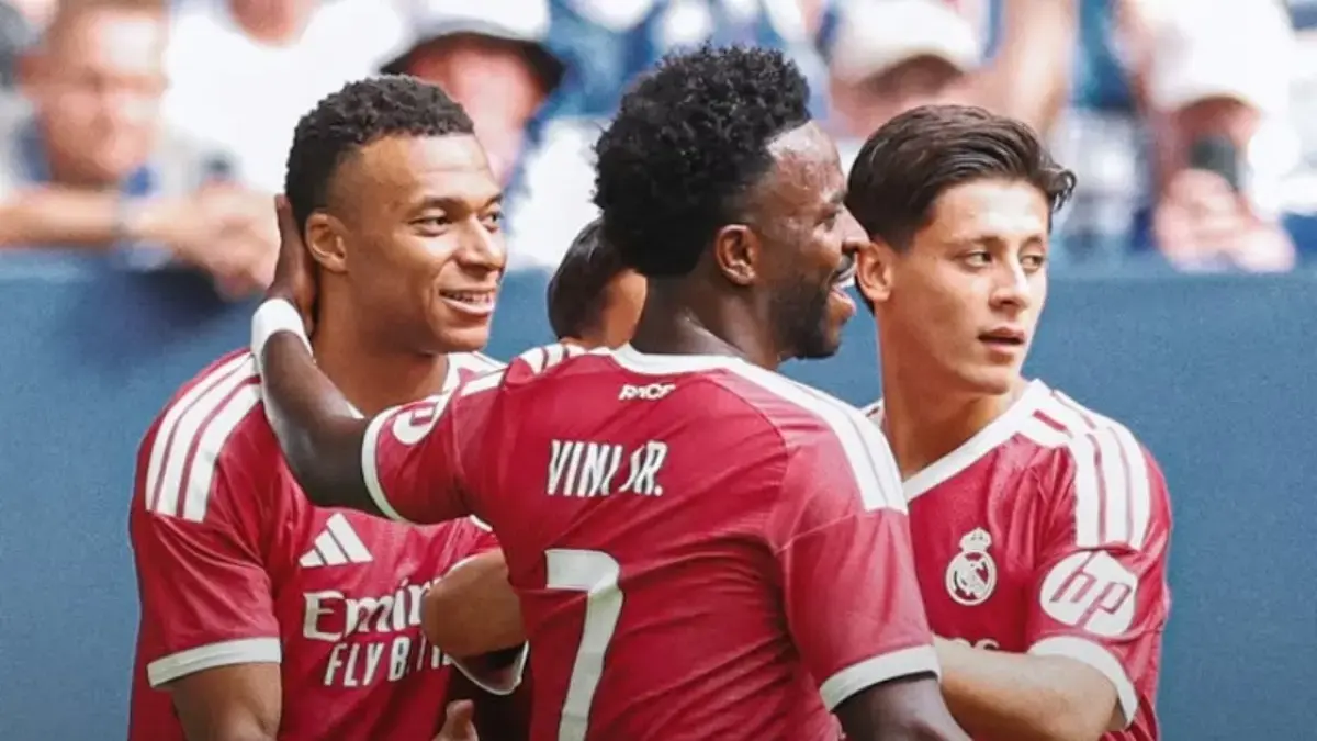 Real Madrid memasuki musim 2026/2027 dengan Jose Mourinho sebagai pelatih. Simak enam pertanyaan besar Los Blancos, mulai dari transfer hingga peran Mbappe, Bellingham, dan Arda Guler. (Instagram/@realmadrid)