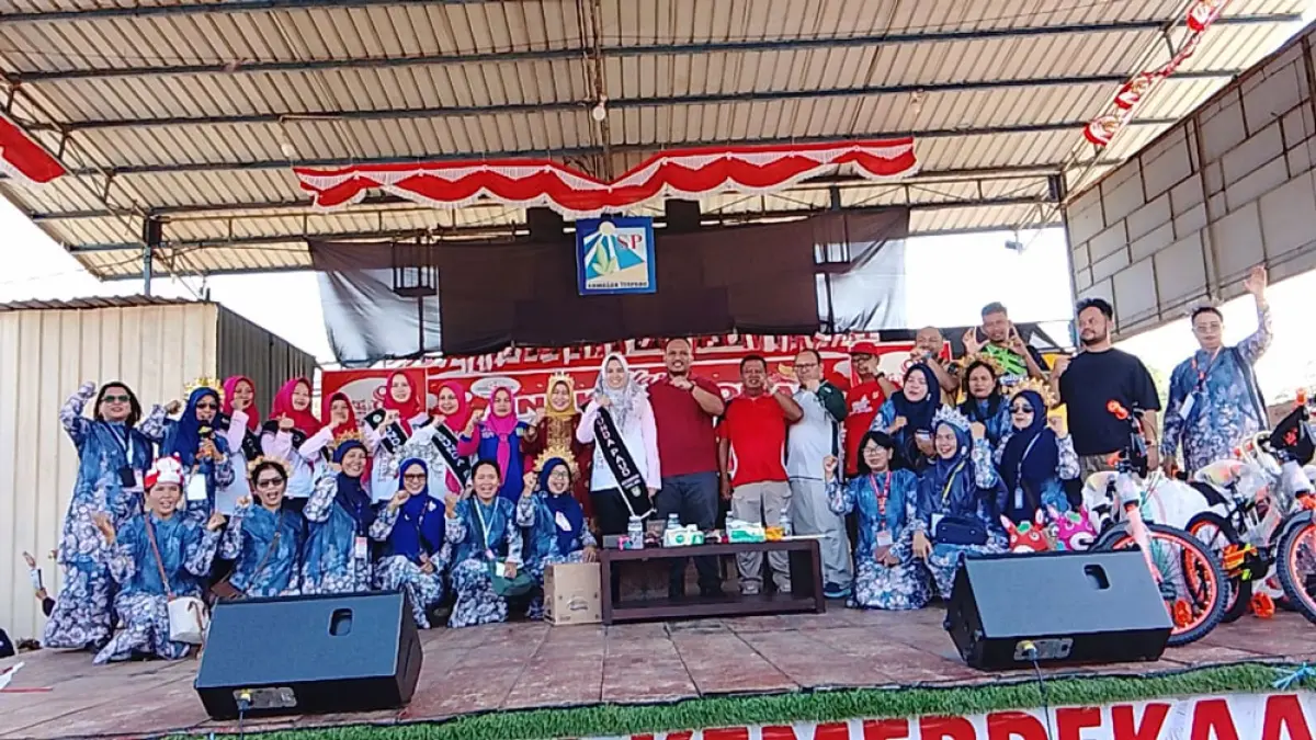 3.000 anak dari 90 lembaga Pendidikan Anak Usia Dini (PAUD) di Kecamatan Sagulung mengikuti Karnaval PAUD dalam rangka memperingati Hari Anak Nasional (HAN) dan HUT ke-81 Kemerdekaan Republik Indonesia di Alun-alun Sentosa Perdana (SP), Batam, Sabtu (22/8/2026). Ribuan peserta tampil mengenakan beragam kostum kreatif sebagai wujud semangat kebangsaan, kreativitas, dan keceriaan anak usia dini.