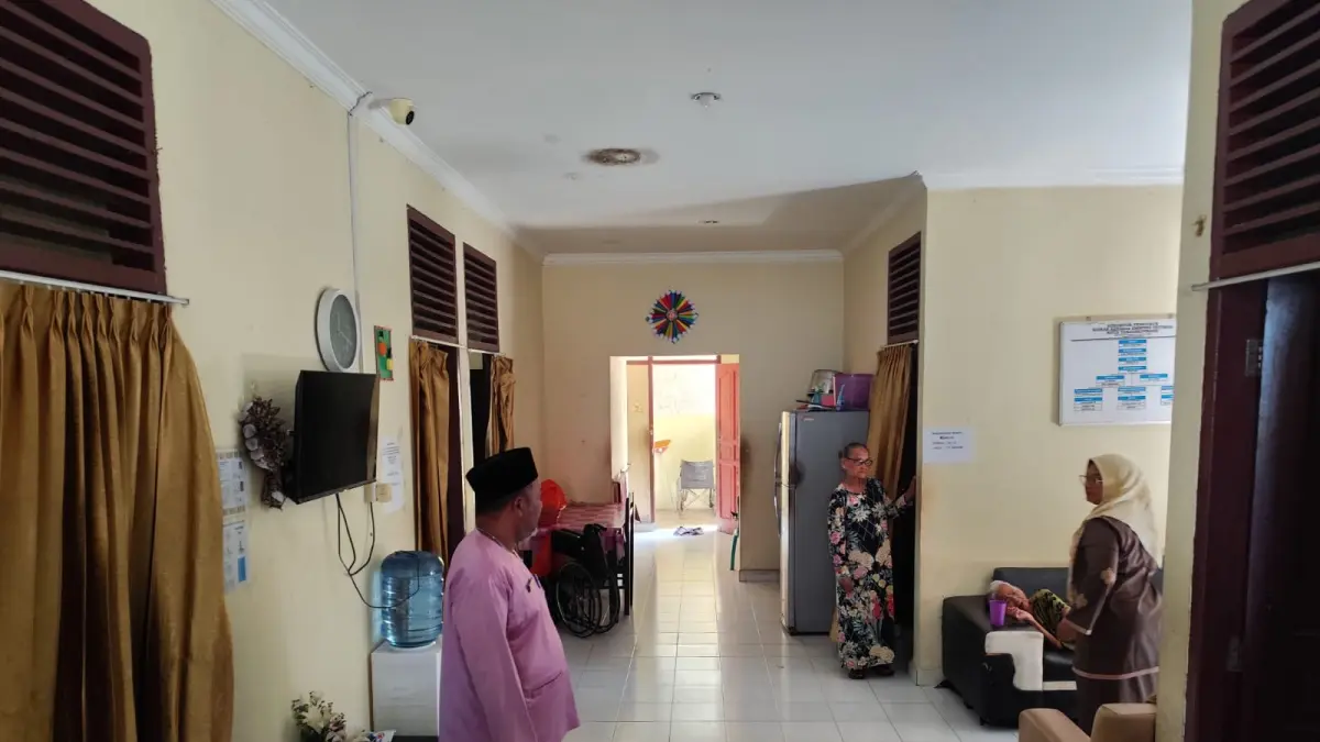 Kondisi Rumah Bahagia Embung Fatimah yang berada di area Kantor Dinsos Tanjungpianng. F. Mohamad Ismail/Batam Pos
