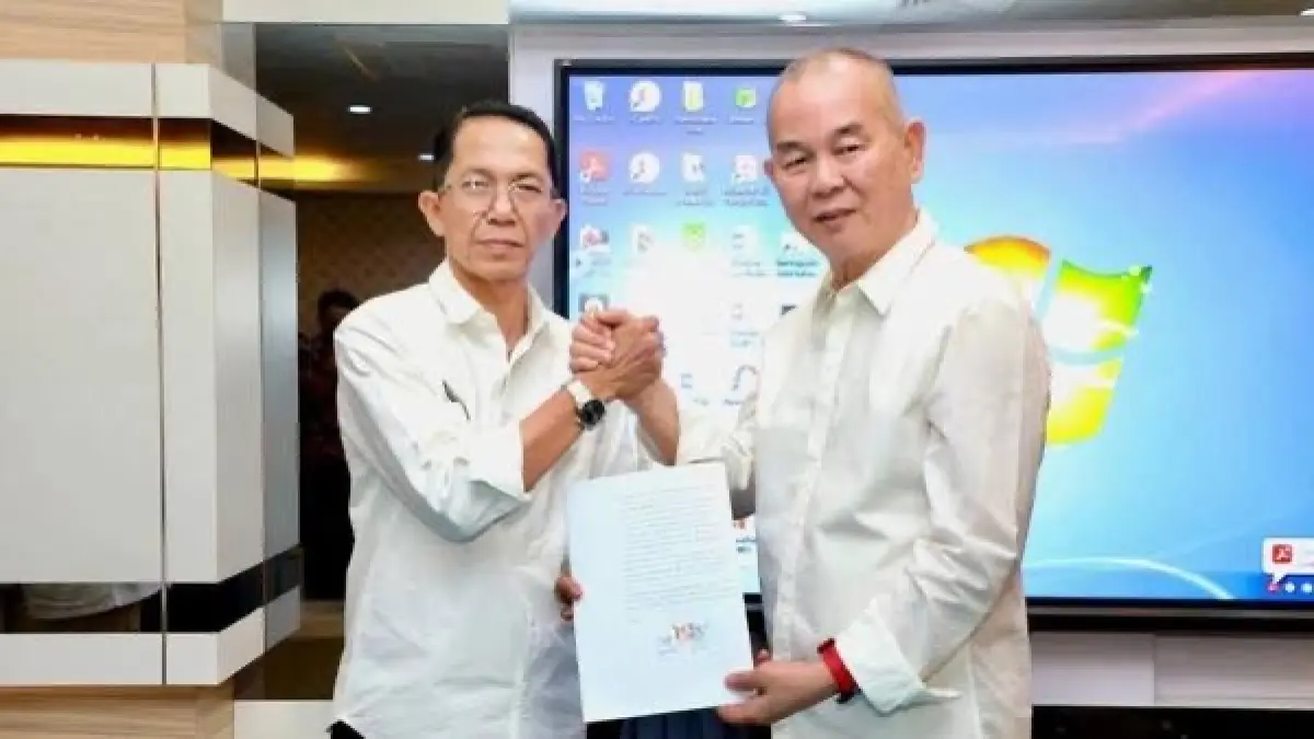 Yuwanky bersama Wali Kota Batam merangkap Kepala BP Batam Amsakar Achmad saat penandatanganan kerja sama pemanfaatan Pasar Induk Jodoh, Selasa (17/3/2026) lalu. F.Istimewa