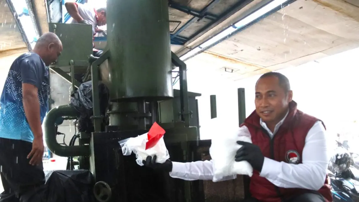 Dirresnarkoba Polda Kepri Kombes Pol Suyono saat pemusnahan narkotika di Mapolda Kepri, Senin (22/6). F.Cecep Mulyana/Batam Pos