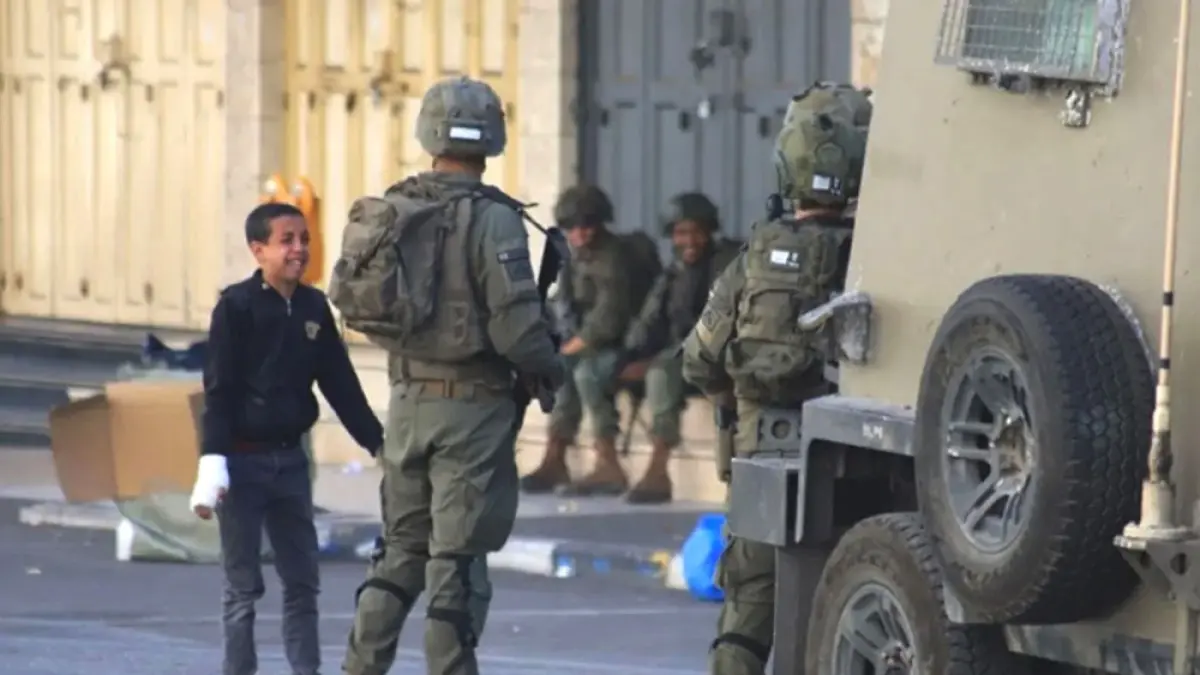 Ilustrasi penangkapan anak-anak Palestina oleh tentara Israel. Foto: ANTARA/Anadolu