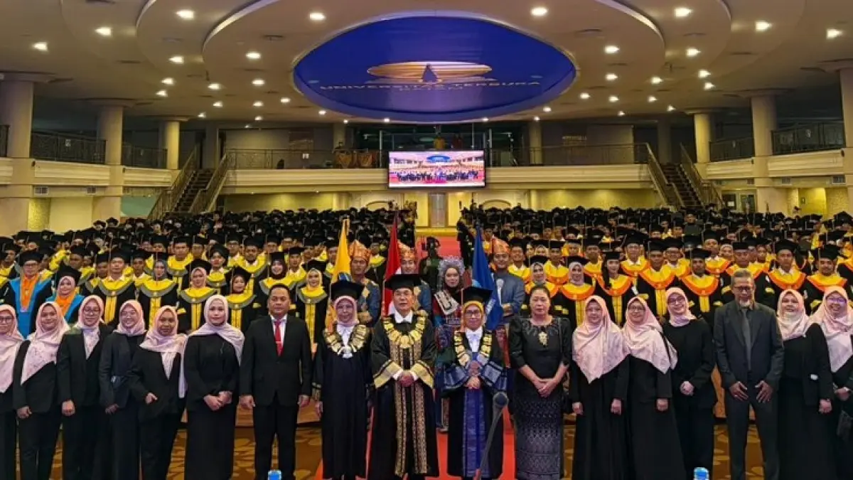 Universitas Terbuka Batam mewisuda 804 mahasiswa untuk Periode II Tahun Akademik 2025/2026 Genap di Grand Ballroom Pacific Palace Hotel Batam, Sabtu (29/8). Foto: UT Batam untuk Batam Pos