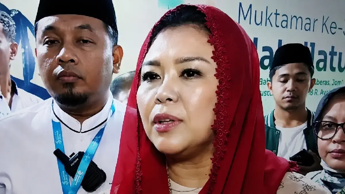 Yenny Wahid di acara Muktamar ke-35 NU di Tambakberas - Jombang. (Dony/JawaPos.com)