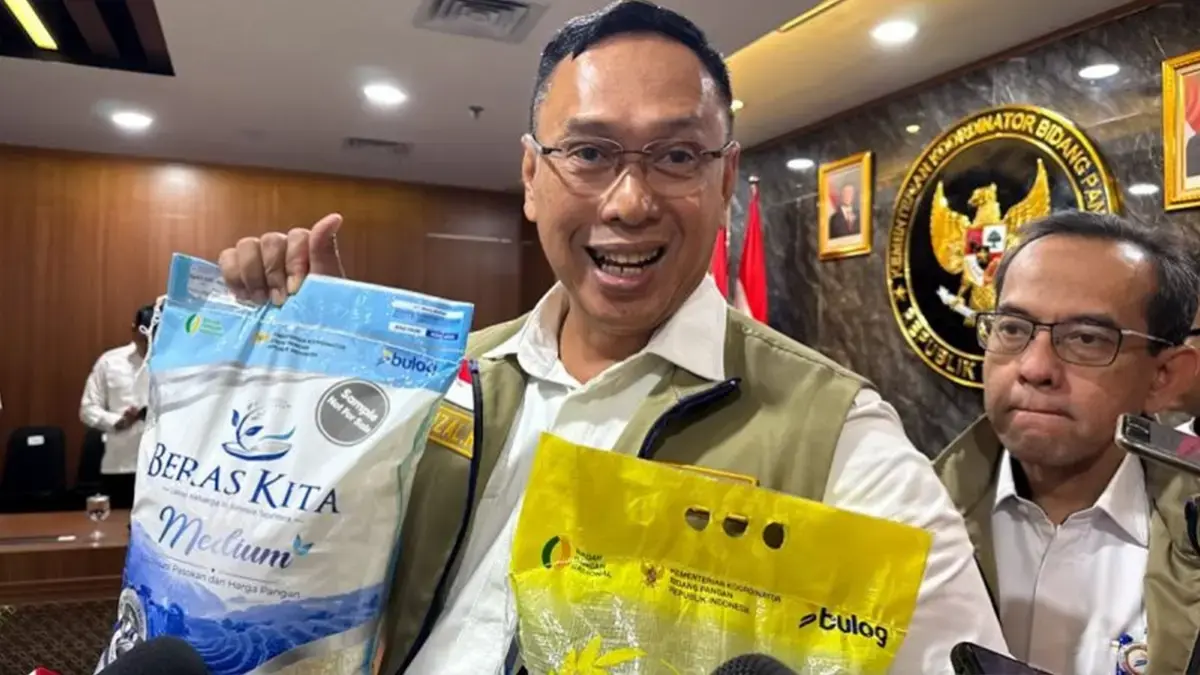 Pemerintah menyepakati mengganti nama dan kemasan beras stabilisasi pasokan dan harga pangan (SPHP) menjadi "Beras Kita" sebagai identitas baru. (ANTARA)