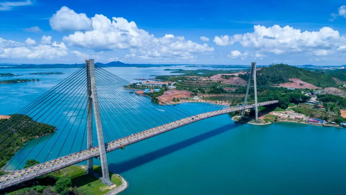 Ikon kota Batam. Jembatan Barelang