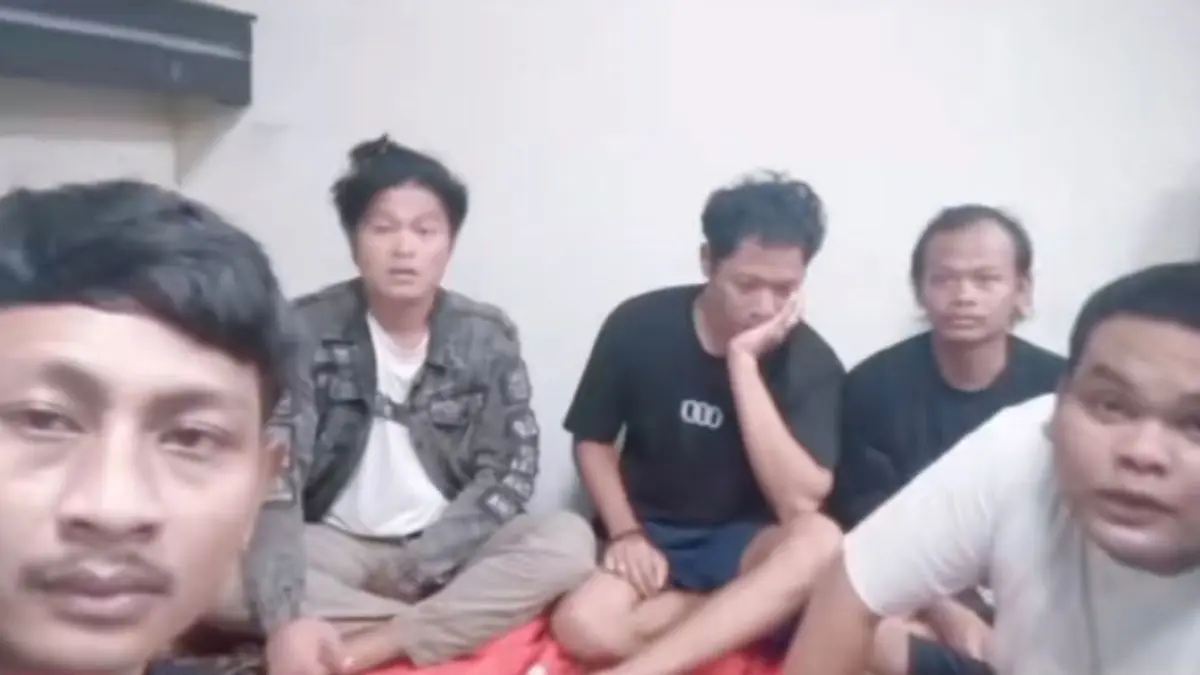 Lima orang yang mengaku sebagai warga Batam meminta bantuan untuk dipulangkan dari Kamboja. Video permintaan tersebut beredar di media sosial. Foto: Pemko Batam