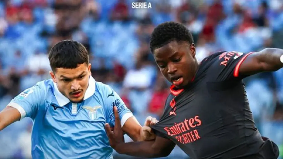 Laga Lazio melawan AC Milan berakhir imbang 2-2 dalam lanjutan giornata keempat liga Italia (Serie A) di Stadio Olimpico pada Sabtu (12/9). (X/acmilan)