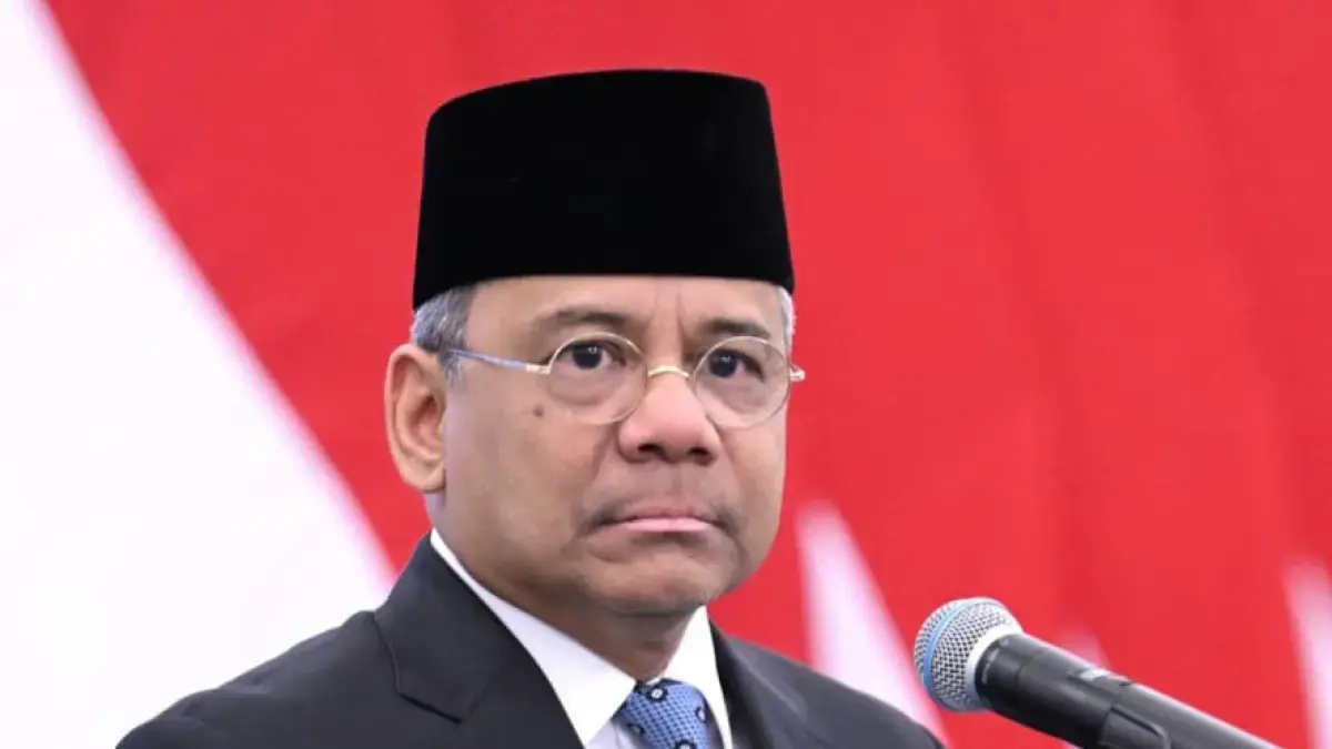 Suahasil Nazara mengucapkan sumpah jabatan saat dilantik sebagai Menteri Keuangan di Istana Negara, Jakarta, Senin (14/9/2026). (BPMI Setpres)