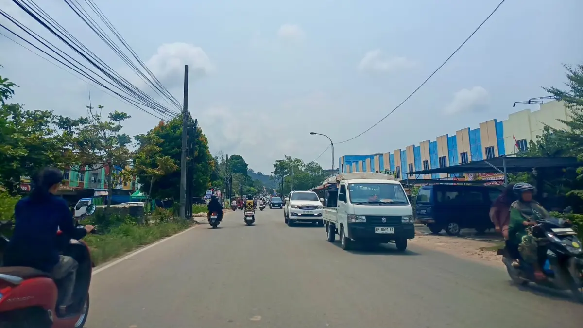 Situasi jalan Marian City di siang hari. F.Eusebius/Batam Pos