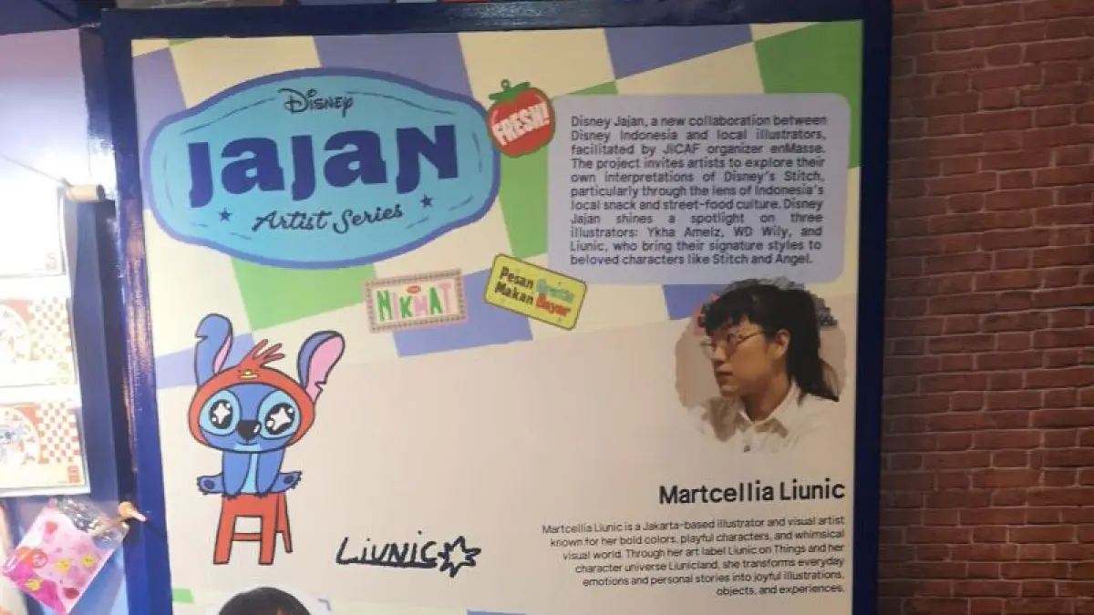 Ilustrator karakter "Disney Jajan" yang diluncurkan di Jakarta Illustration and Creative Arts Fair (JICAF) 2026 di Agora Ballroom Lantai 2, Agora Mall, Jakarta, Kamis (17/9/2026). ANTARA/Abdu Faisal