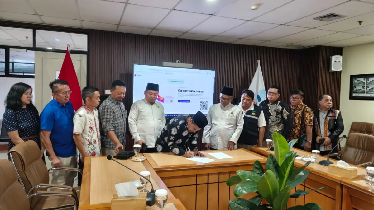 Penandatanganan bersama pernyataan sikap Lintas Agama.