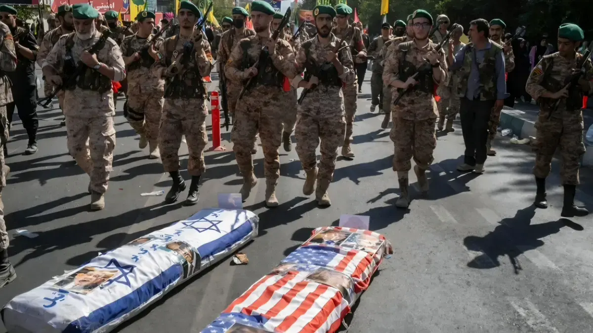 Unjuk rasa hari Jumat adalah upaya terbaru pemerintah Iran dalam menekankan persatuan nasional. (Gambar: Morteza Nikoubazl/NurPhoto/Shutterstock)