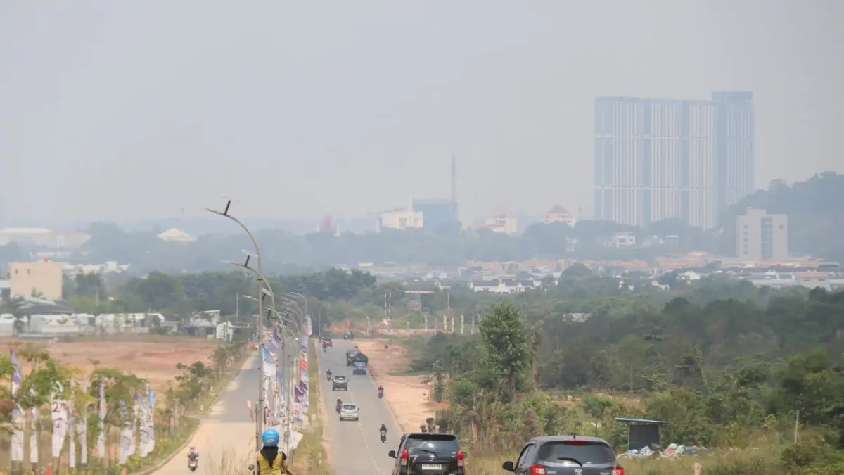 Jalan baru di kawasan Central Hills, Batam Center, yang menghubungkan Batam Center menuju Bandara Internasional Hang Nadim. Jalan tersebut dibangun menggunakan APBD Kota Batam 2025 dengan anggaran Rp14,65 miliar dan hingga kini belum memiliki nama resmi. F: Cecep Mulyana/Batam Pos
