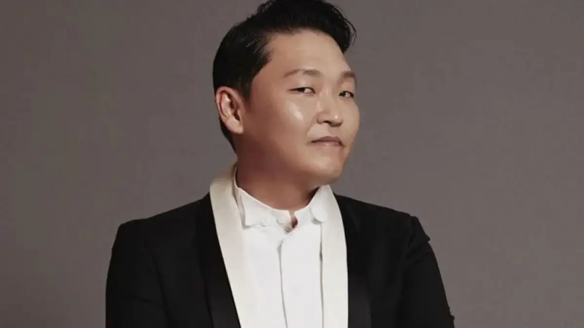 Psy dikenakan denda sebesar 5 juta won dalam kasus obat tidur mengandung psikotropika. (Allkpop)