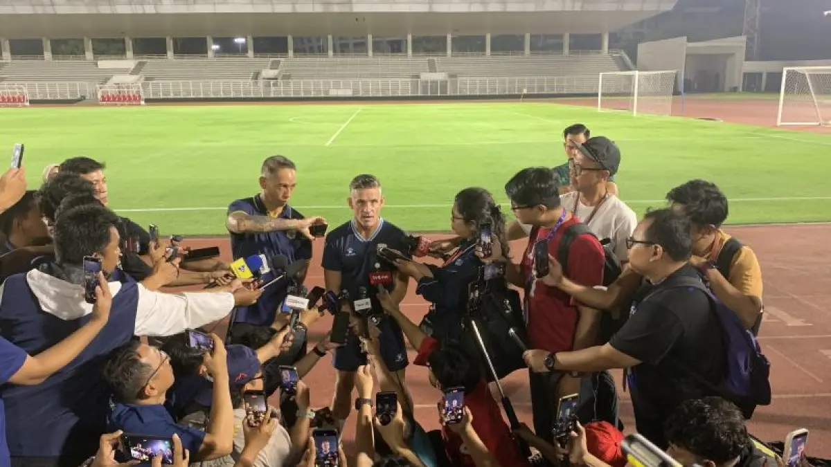 Pelatih timnas Indonesia John Herdman saat ditemui awak media di Stadion Madya Gelora Bung Karno, Jakarta, Selasa (22/9/2026). (ANTARA/Zaro Ezza Syachniar)