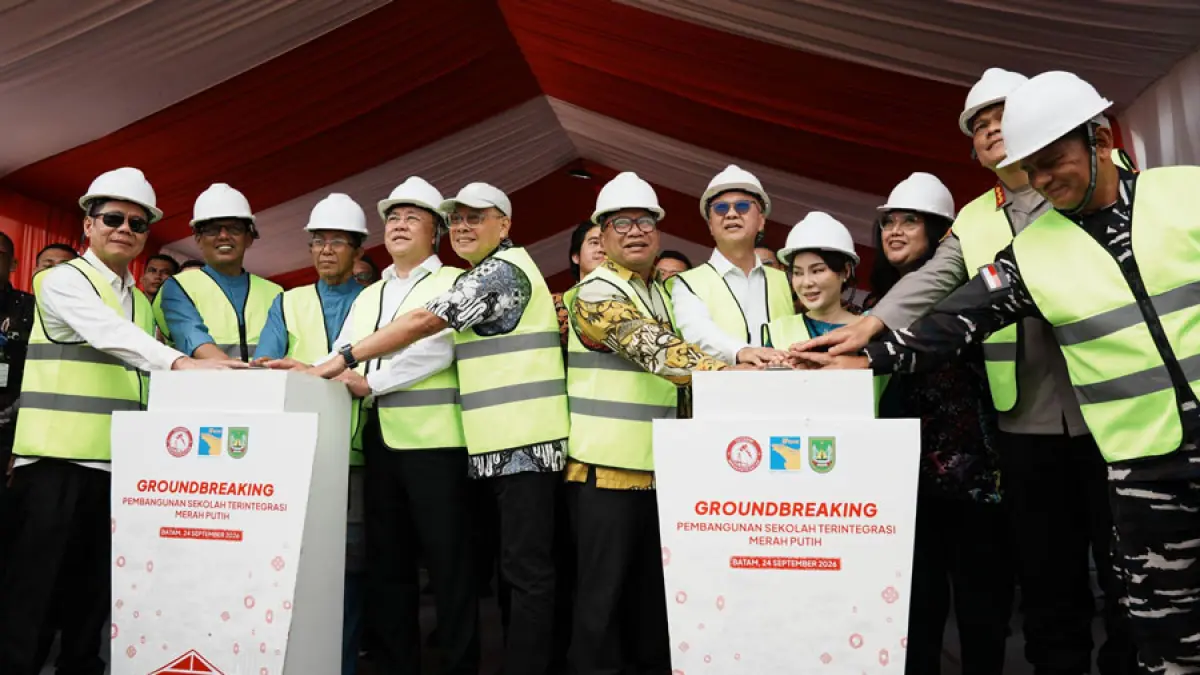 Pembangunan Sekolah Terintegrasi Merah Putih di kawasan Rempang, Batam, Kepulauan Riau, resmi dimulai.