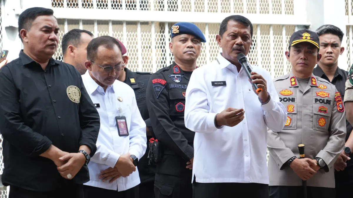 Direktur Jenderal Pemasyarakatan Mashudi (dua dari kanan) menyatakan, pihaknya siap tidaklanjuti temuan Ombudsman RI di Lapas Cibinong. (Istimewa)