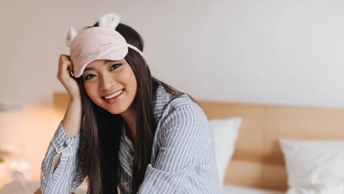 tips kebiasaan malam bikin perempuan awet muda menurut psikologi./Freepik.